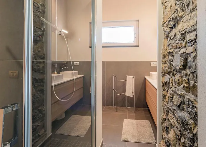Lacum Lux By Interhome بيت للعطل