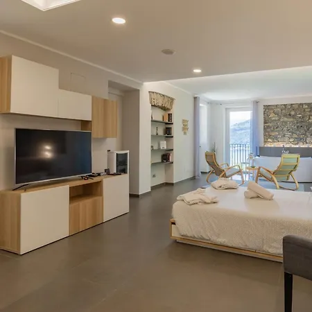 בית נופש Lacum Lux By Interhome